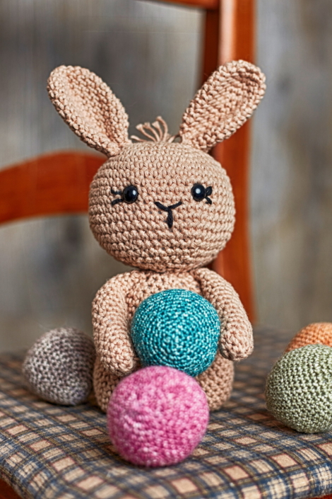 Hase mit Eiern