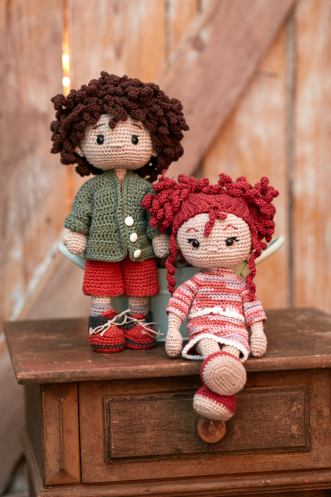 2 gehäkelte Figuren